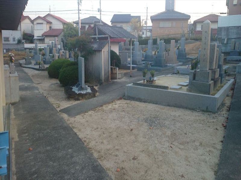 埴生西墓地