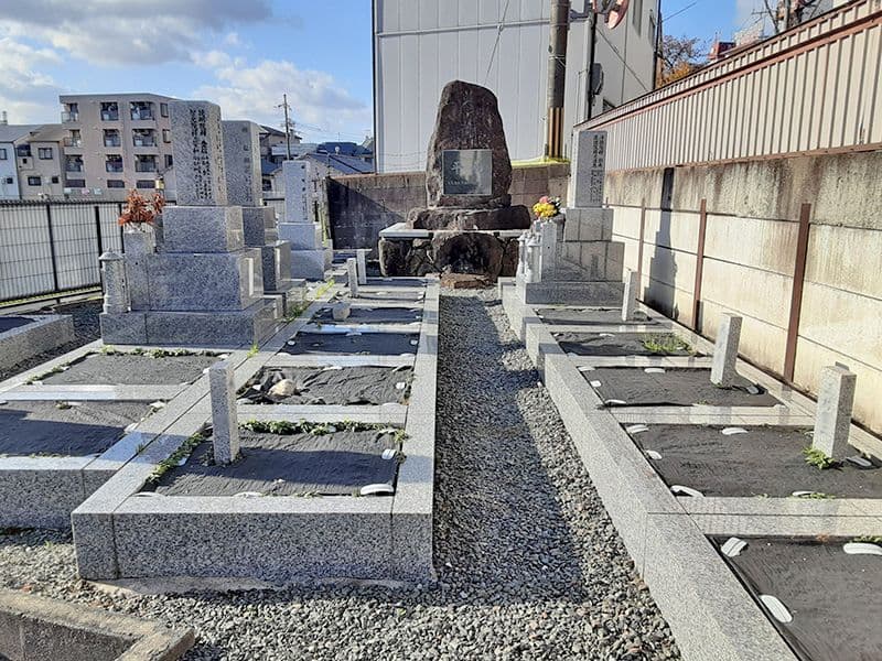 下木田町共同墓地