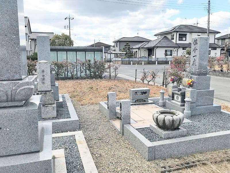 栗東市営 十里墓地