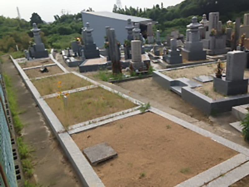 菅生墓地