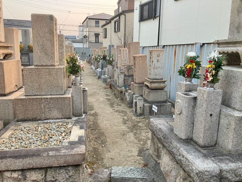 鬼塚墓地
