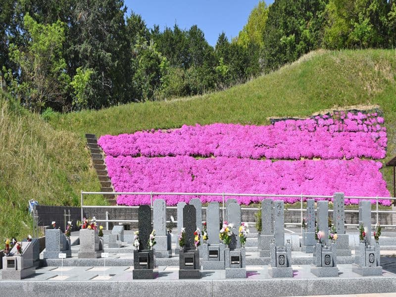 壷阪山霊園