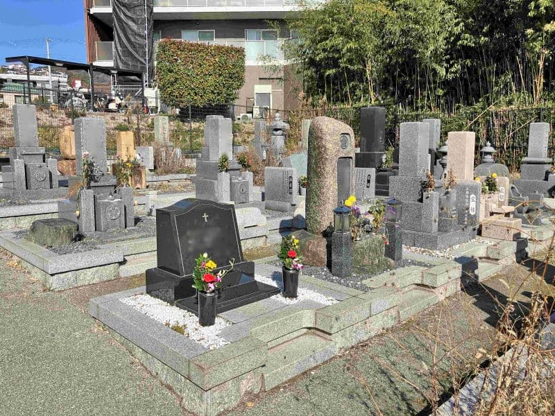 郡家西墓地