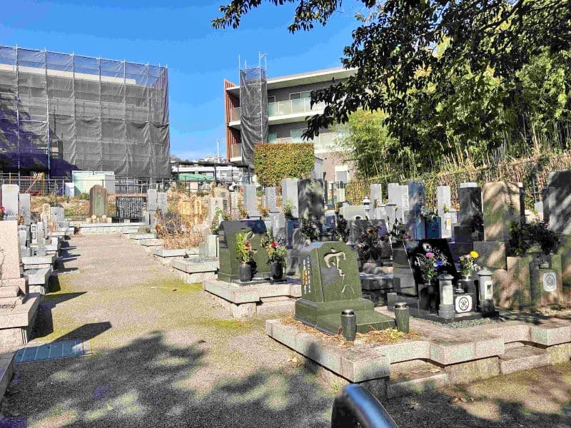 郡家西墓地