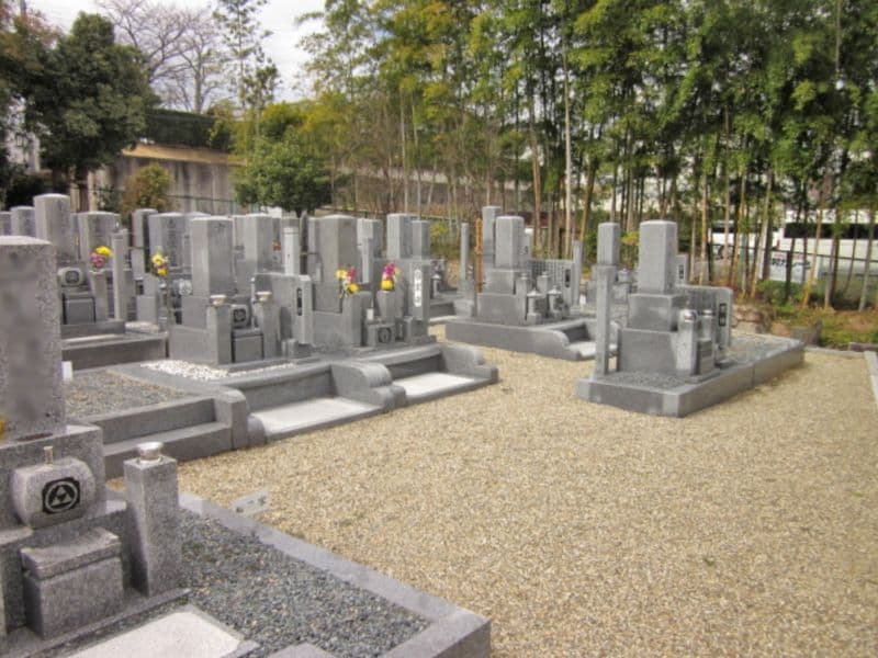 洞雲寺墓苑