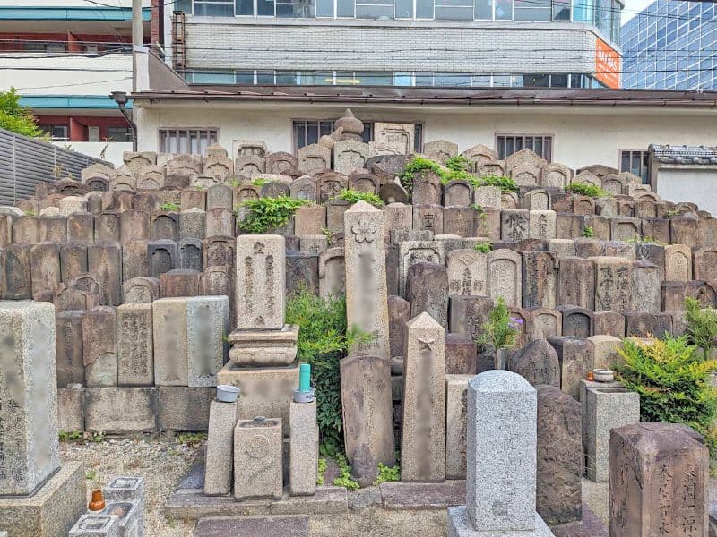 圓通院墓地