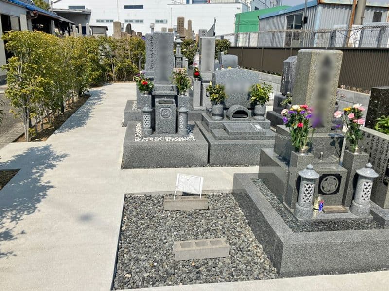 三津屋霊園