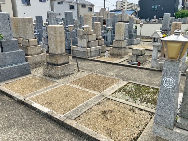 矢田冨田町墓地