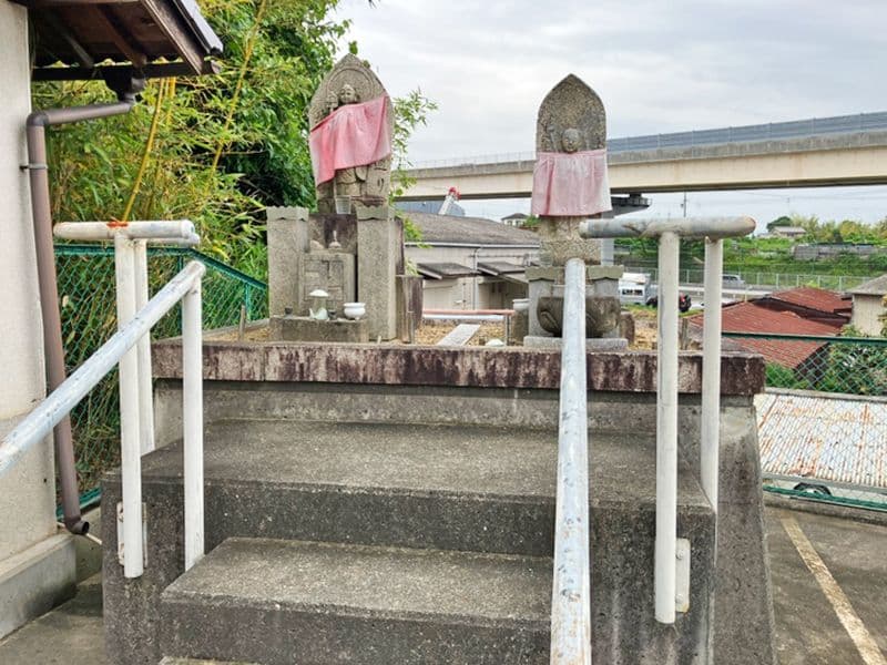 多治井墓地