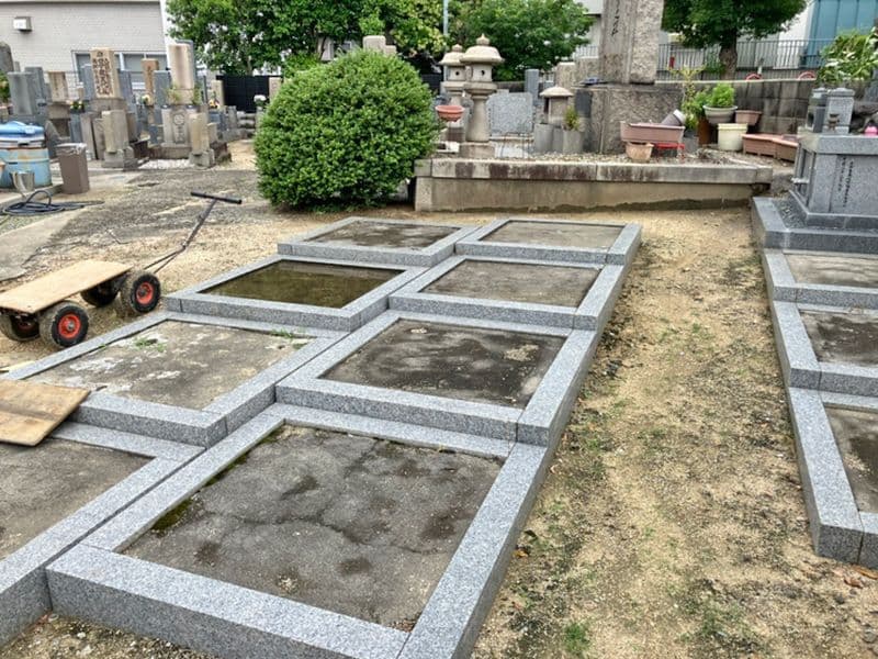 大今里墓地