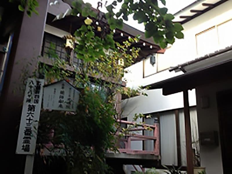 光明院墓地