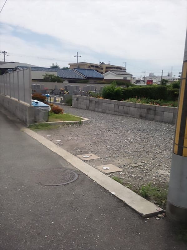 堀溝・新家墓地