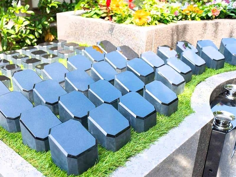 全部個別納骨プラン：お客様のご予算・お考えに柔軟にお応えできる4タイプの納骨室を備えています