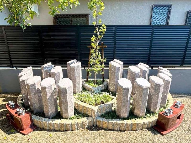 プレミアムプラン：お客様のご予算・お考えに柔軟にお応えできる4タイプの納骨室を備えています