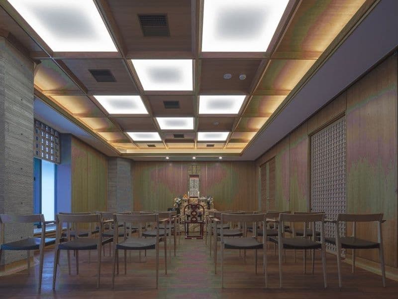 誦経堂（お寺の僧侶が毎日ご供養いたします）