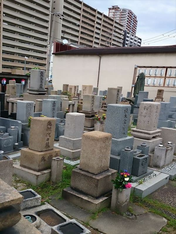 諏訪霊園