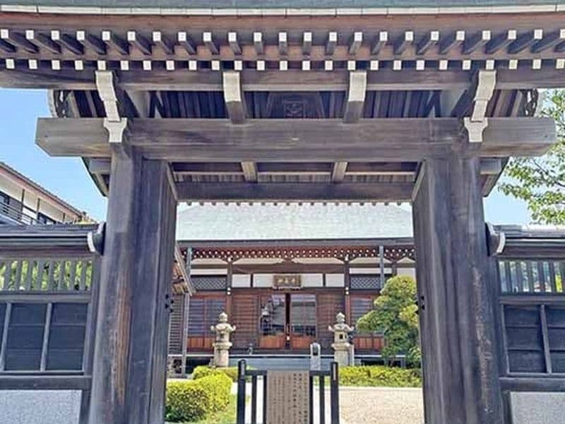 鎌倉材木座樹木葬墓地「月あかり」