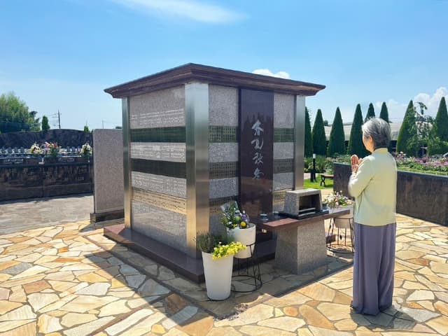 サニープレイス松戸 永代供養墓・樹木葬・納骨堂